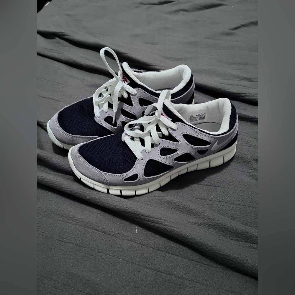 Men’s Nike free run 2 size 9